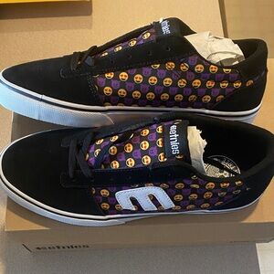 Etnies Kids Black and Purple Emoji Sneakers